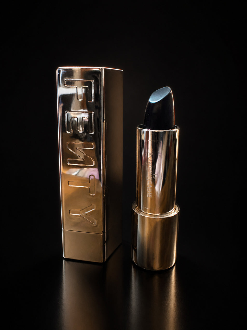 Fenty Icon Lipstick: Rowdy Roadie